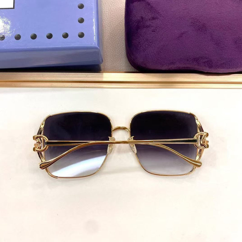 Gucci Women’s Oversized Glasses